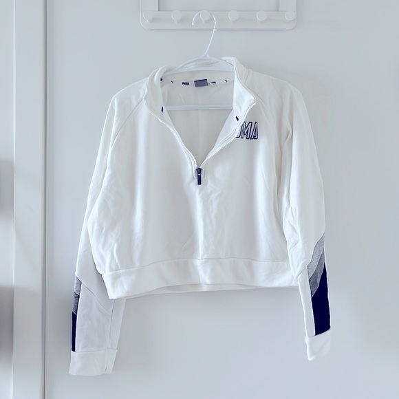PUMA half zip crewneck with matching leggings š¤ - Picture 1 of 2